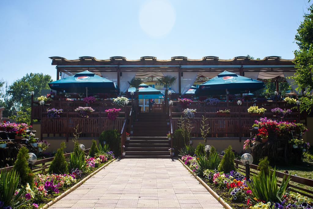 Hotel Central Mamaia Ngoại thất bức ảnh