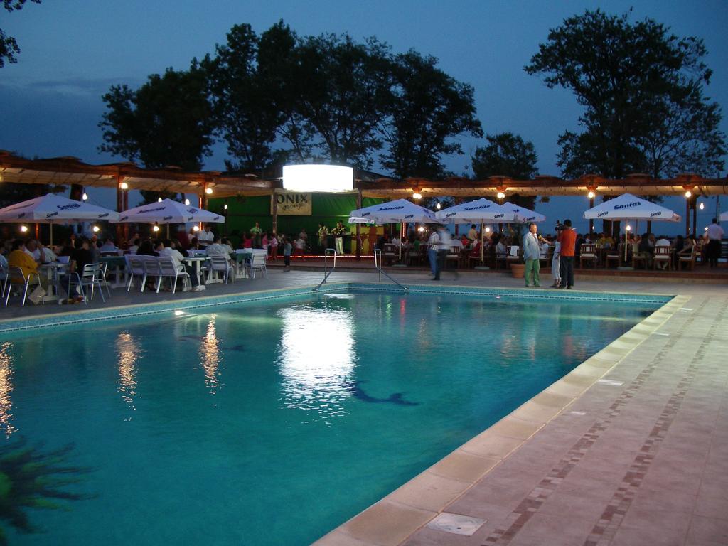 Hotel Central Mamaia Ngoại thất bức ảnh